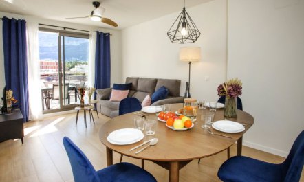 Marina Real III Apartment 3 2