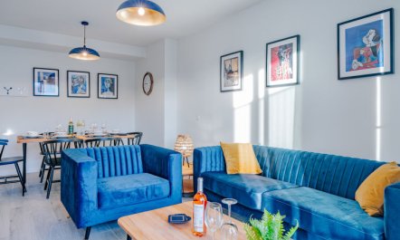 Marina Real III Apartment 5 1