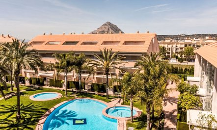 Golden Gardens Apartment 3 1