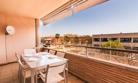 Golden Gardens Apartment 3 3