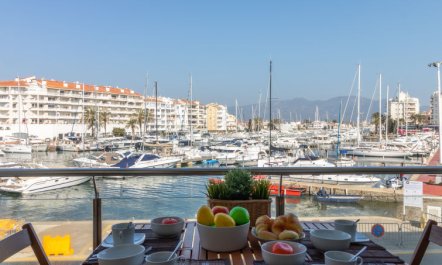 Del Port Apartment 3