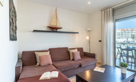 Del Port Apartment 3 6