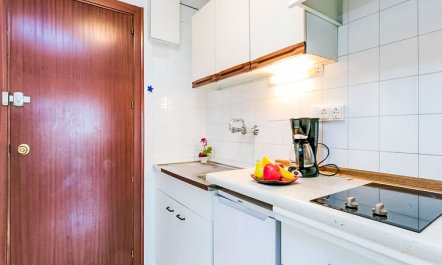 Roses Holiday Center Apartment 11 6