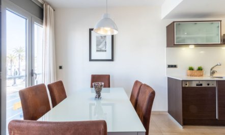 Del Port Apartment 4 2