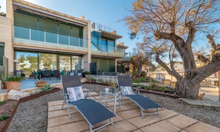 Penyasegat Sea Views 1