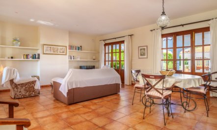 Ana I Holiday Home 2 4