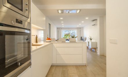 Bon Sol 100m Sandy Beach 7