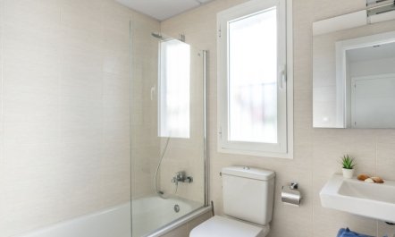 Los Naranjos Singles 8