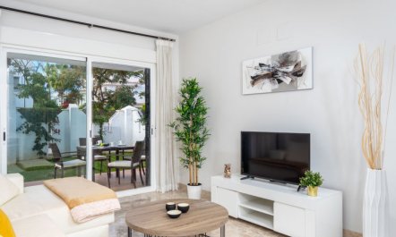 Los Naranjos Singles 1