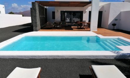 Briseida Holiday Home 3