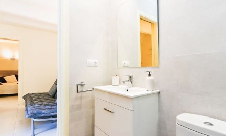 Velazquez Apartment 3 9