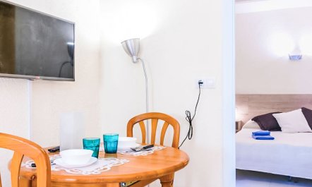 Velazquez Apartment 3 6