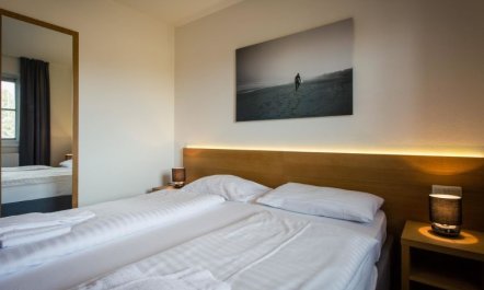 #8 mit Balkon Apartment 8 3