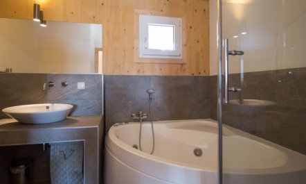 #18 mit Sauna und Sprudelbad innen Apartment 51 4