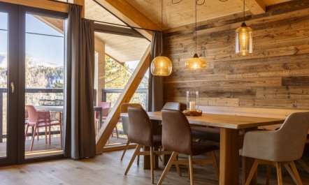 Superior # 1 Sauna & Hot Tub Holiday Home 2 5