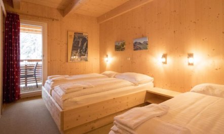 #21 mit IR-Sauna und Whirlpool Apartment 52 5