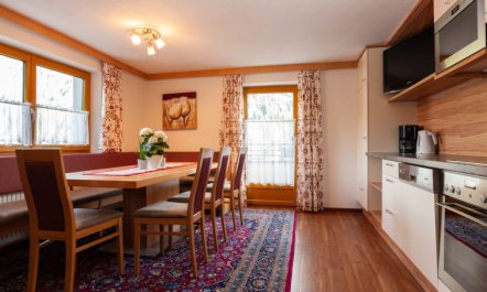 Aurora Apartment Top I 1