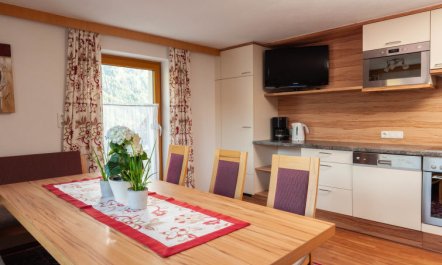 Aurora Apartment Top I 5