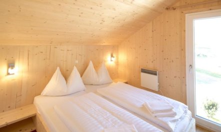 Superior # 15 mit IR-Sauna & Sprudelbad Apartment 3 4