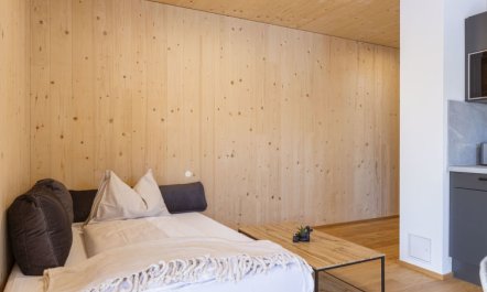 mit 1 Schlafzimmer 7