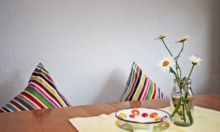 Handle Apartment 3 7