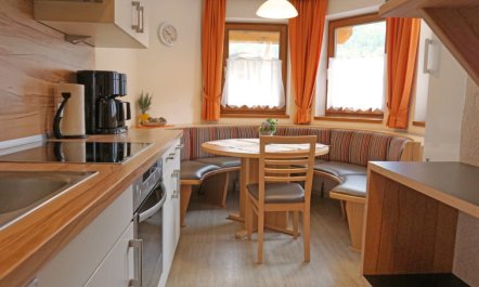 Leiter Apartment 3 1