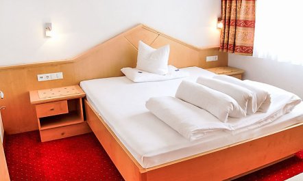 Falkner Apartment 14 4