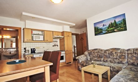 Handle Apartment 2 1