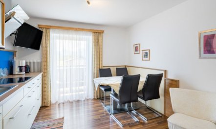 Rupertus Apartment 3 3