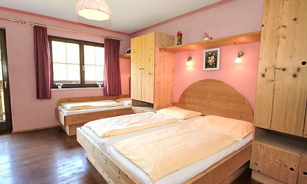 Christoph Apartment 2 5