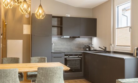 mit 1 Schlafzimmer 1