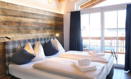 Superior 1 Schlafzimmer mit Balkon 3