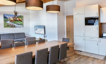 Superior 1 Schlafzimmer mit Balkon 2