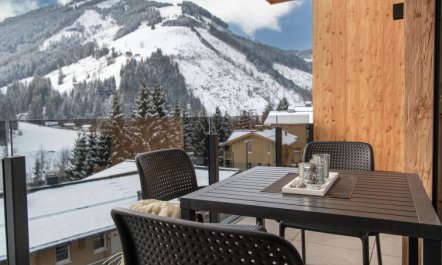 Dreams Apartment 4 0