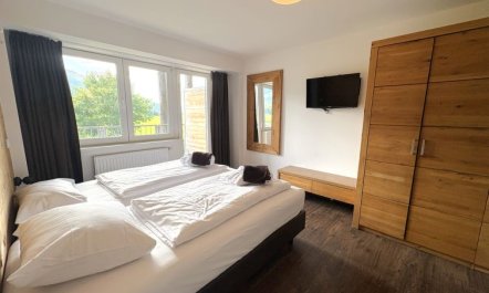 Oskar (Top 4) Apartment 2 3