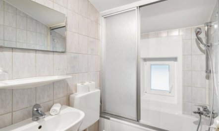 Rupertus Apartment 4 4