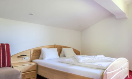 Rossbrand Apartment 2 3