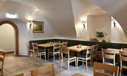 # 125 für bis zu 4 Personen Apartment 13 7