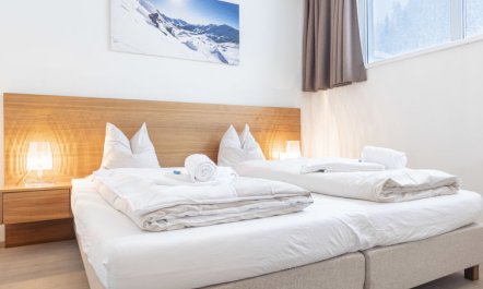 Superior & Pool Apartment 5 6