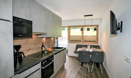 Rumer Blick Apartment 2 5