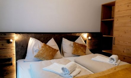 mit 1 Schlafzimmer Apartment 12 3