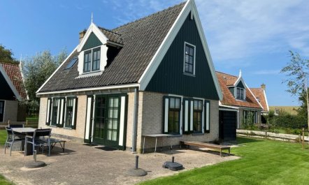 Wiringherlant Holiday Home 2 5