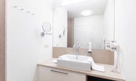 1 Schlafzimmer & Pool Apartment 7 4