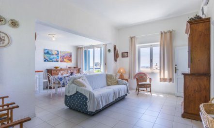 Harbour Apartment 2 3