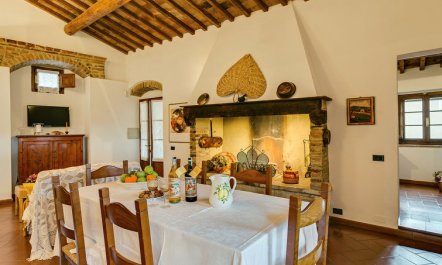 Antico Borgo S Lorenzo Cipresso Apartment 3 3