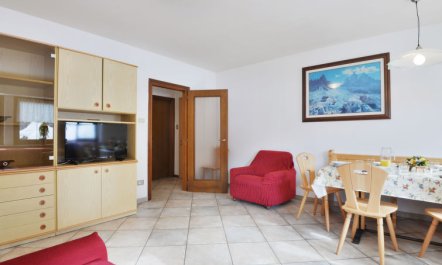 Bernard Apartment 2 4