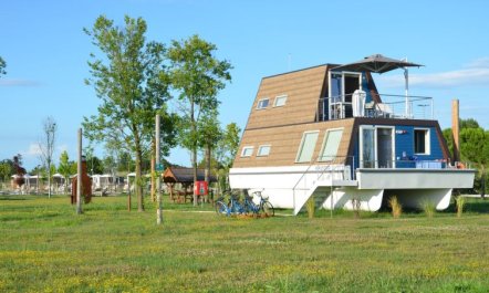 Marina Azzurra Resort