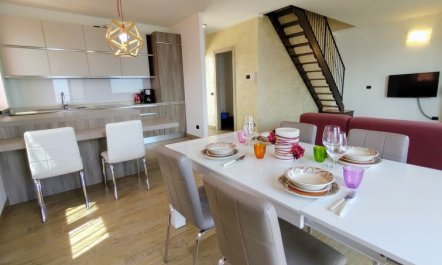 Robinia Apartment 2 4