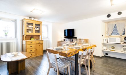 Borgonuovo Waterfall's House 6