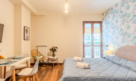 Piazza San Giuseppe Apartment 4 5